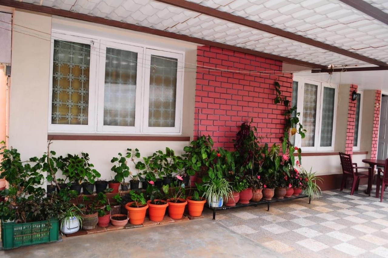 Park Corner Home Stay كونور المظهر الخارجي الصورة